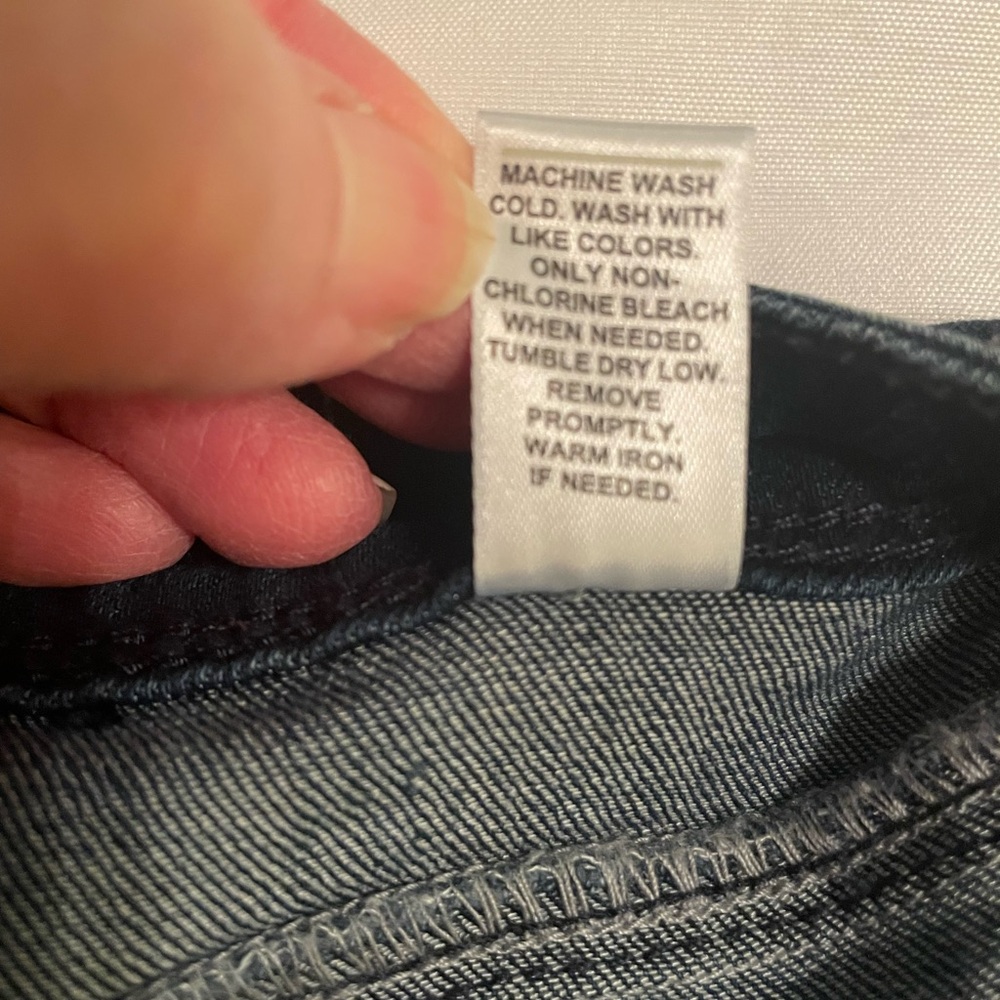 C Est. 1946 Contemporary Women’s Blue Cropped Jeans,‎  Subtle Fading, Size 10 - Picture 5 of 14